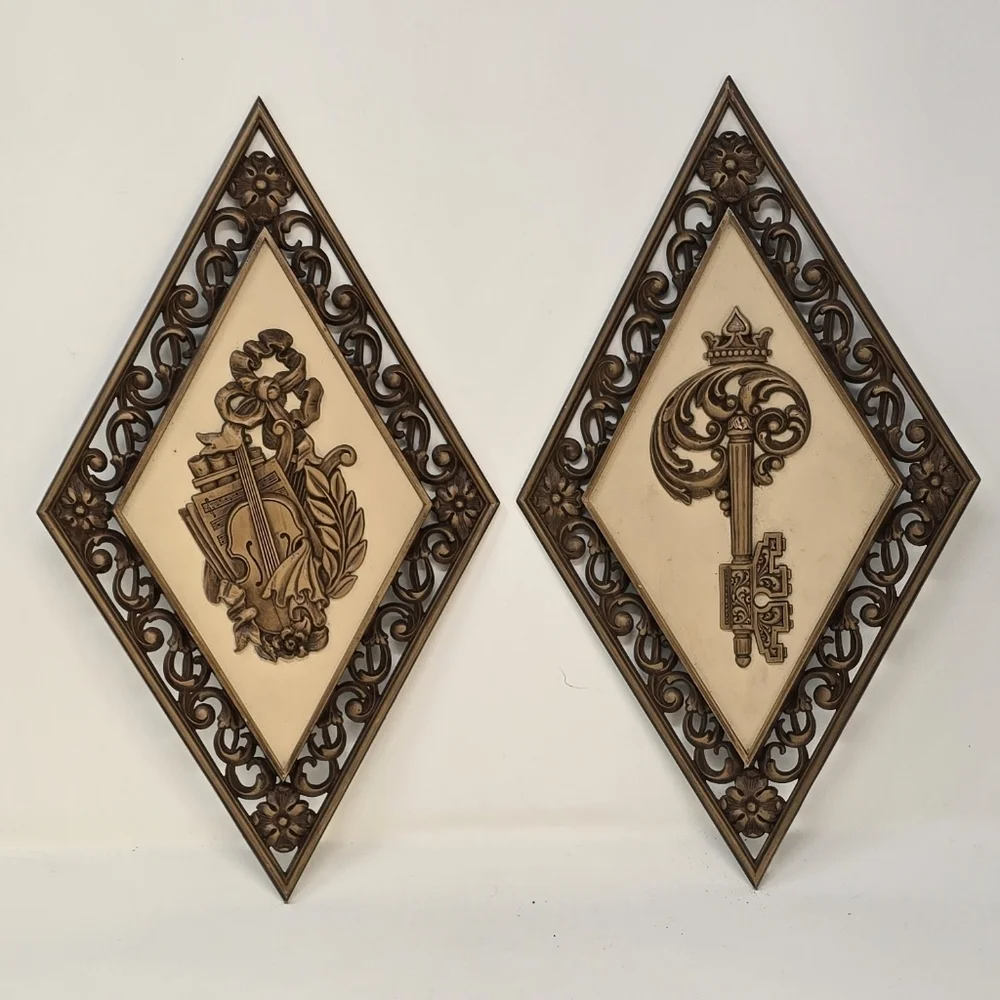 Vintage syroco hollywood regency wall hanging plaques set of 2 diamond shape